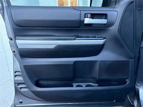 Used 2018 Toyota Tundra SR5 image 21