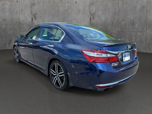 Used 2017 Honda Accord Sport image 3