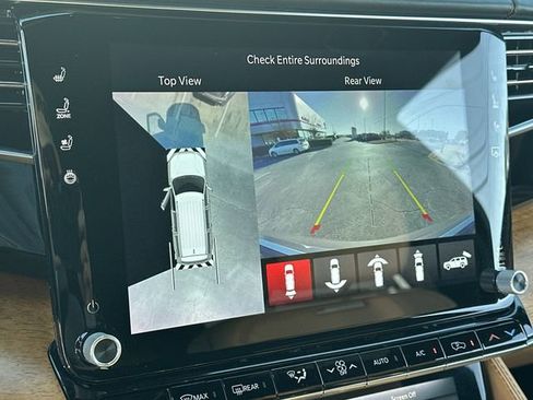 Used 2022 Jeep Grand Wagoneer Series III image 20