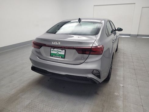 Used 2022 Kia Forte LXS image 7