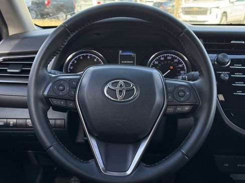 Used 2020 Toyota Camry SE image 13