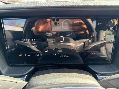 Certified 2025 GMC Terrain Elevation w/ Elevation Premium Package image 6