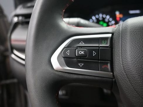 Used 2023 Jeep Compass Trailhawk AWD/4WD image 18
