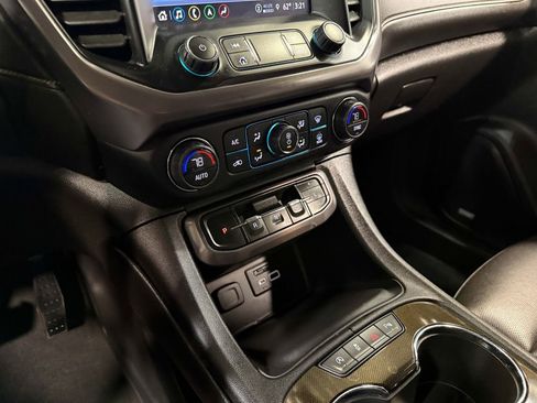 Used 2023 GMC Acadia AT4 w/ Technology Package image 65