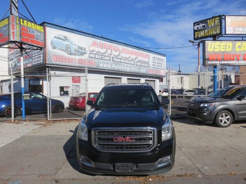 Used 2019 GMC Yukon XL SLT image 6