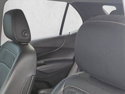 Used 2019 Chevrolet Equinox Premier FWD image 12