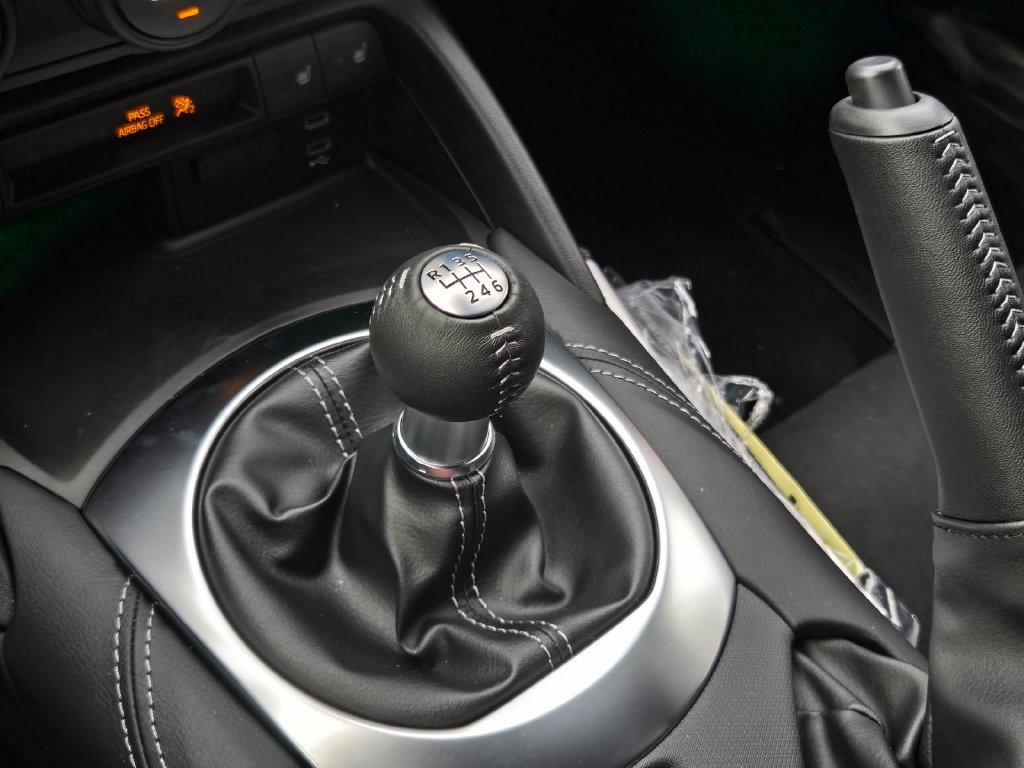 New 2026 MAZDA MX-5 Miata Club w/ Interior Package RWD image 6