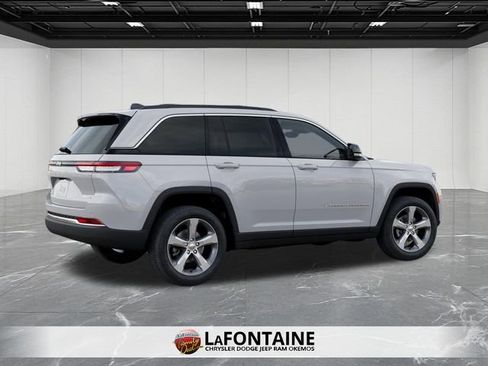 New 2026 Jeep Grand Cherokee Limited w/ Trailer Tow Package AWD/4WD image 4