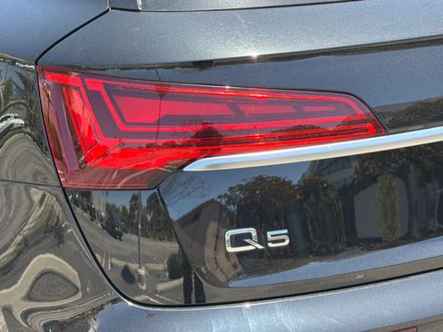 Used 2023 Audi Q5 2.0T Premium w/ Convenience Package AWD/4WD image 27