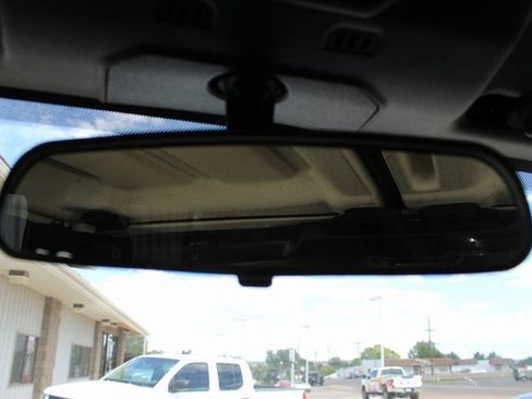 Used 2020 Jeep Wrangler Unlimited Sahara image 17