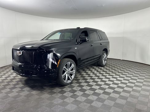 New 2025 Cadillac Escalade Sport w/ Touring Package image 4