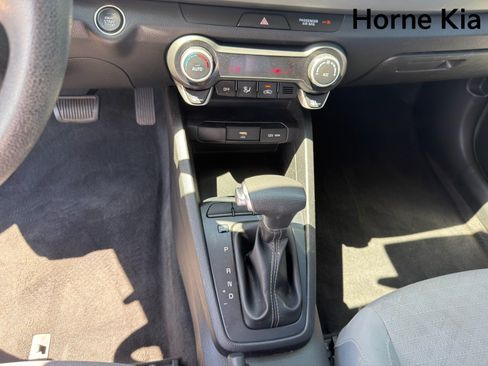 Certified 2022 Kia Rio S w/ Technology Package FWD image 21