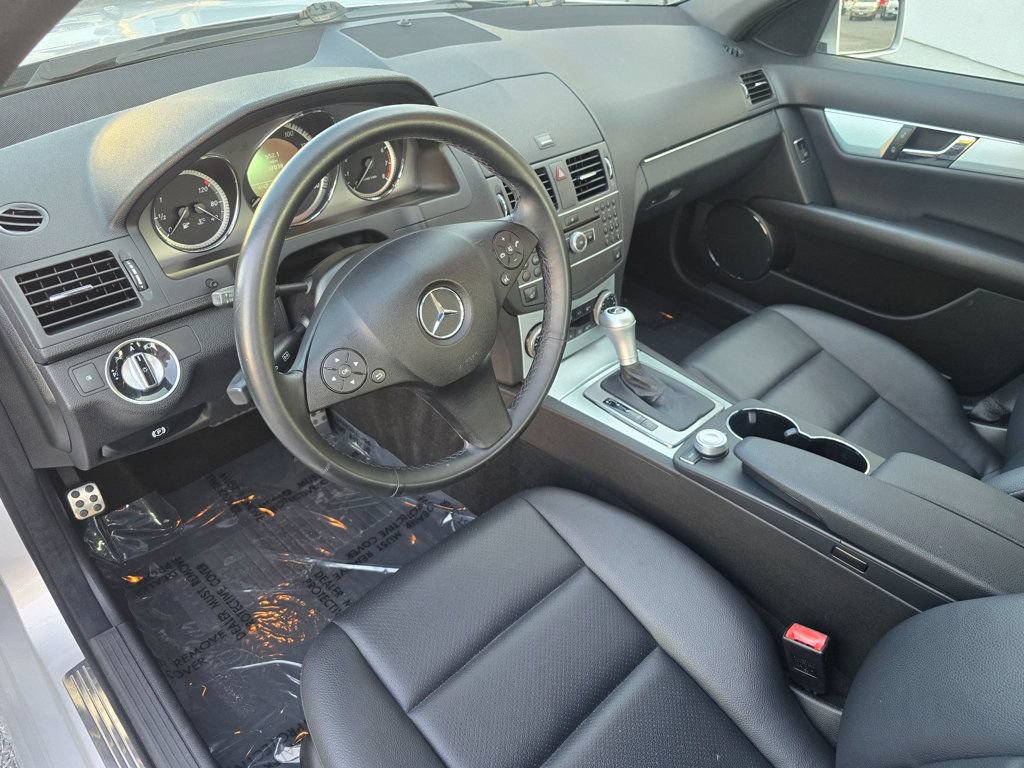 Used 2011 Mercedes-Benz C 300 4MATIC Sedan image 9