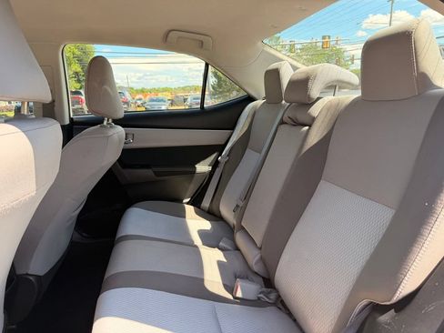Used 2019 Toyota Corolla LE FWD image 8
