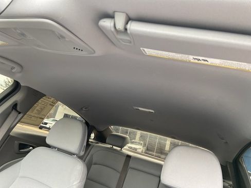 Used 2020 Chevrolet Malibu LT image 28