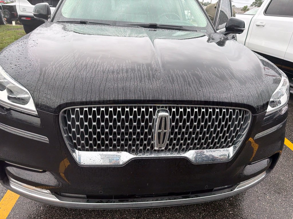 Used 2020 Lincoln Aviator Reserve w/ Equipment Group 202A AWD/4WD image 2