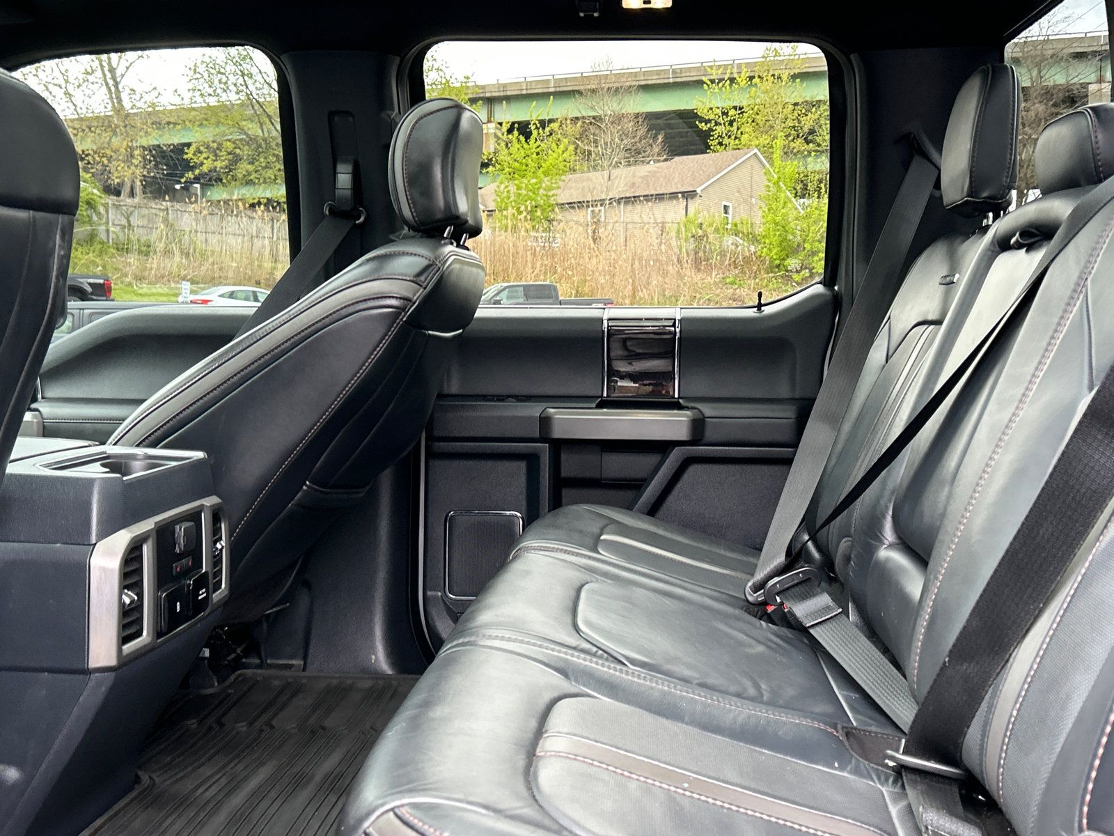 Used 2022 Ford F350 Platinum AWD/4WD image 25