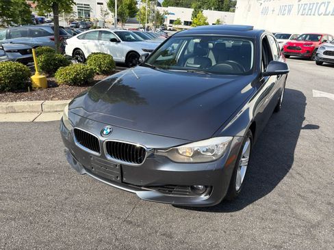 Used 2013 BMW 328i xDrive Sedan AWD/4WD image 4