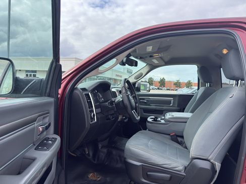 Used 2018 RAM 3500 SLT w/ Luxury Group AWD/4WD image 11