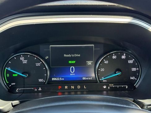 Used 2022 Ford Escape SE FWD image 21