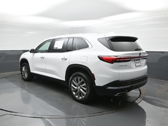 Used 2026 Buick Enclave Preferred FWD image 5