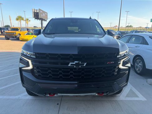 Used 2023 Chevrolet Tahoe Z71 w/ Z71 Off-Road Package AWD/4WD image 2