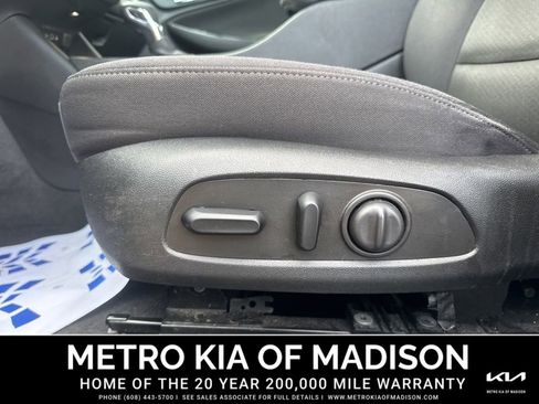 Used 2023 Chevrolet Malibu LT image 14