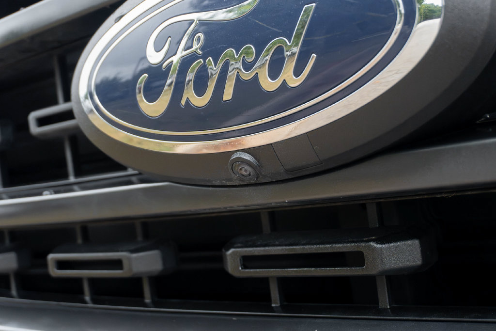 Used 2021 Ford F150 XLT w/ Equipment Group 302A High RWD image 3