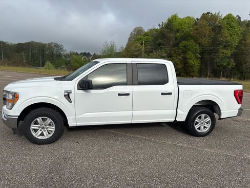 Used 2021 Ford F150 XLT image 1