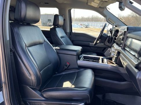 Used 2023 Ford F250 Lariat w/ Chrome Package image 11