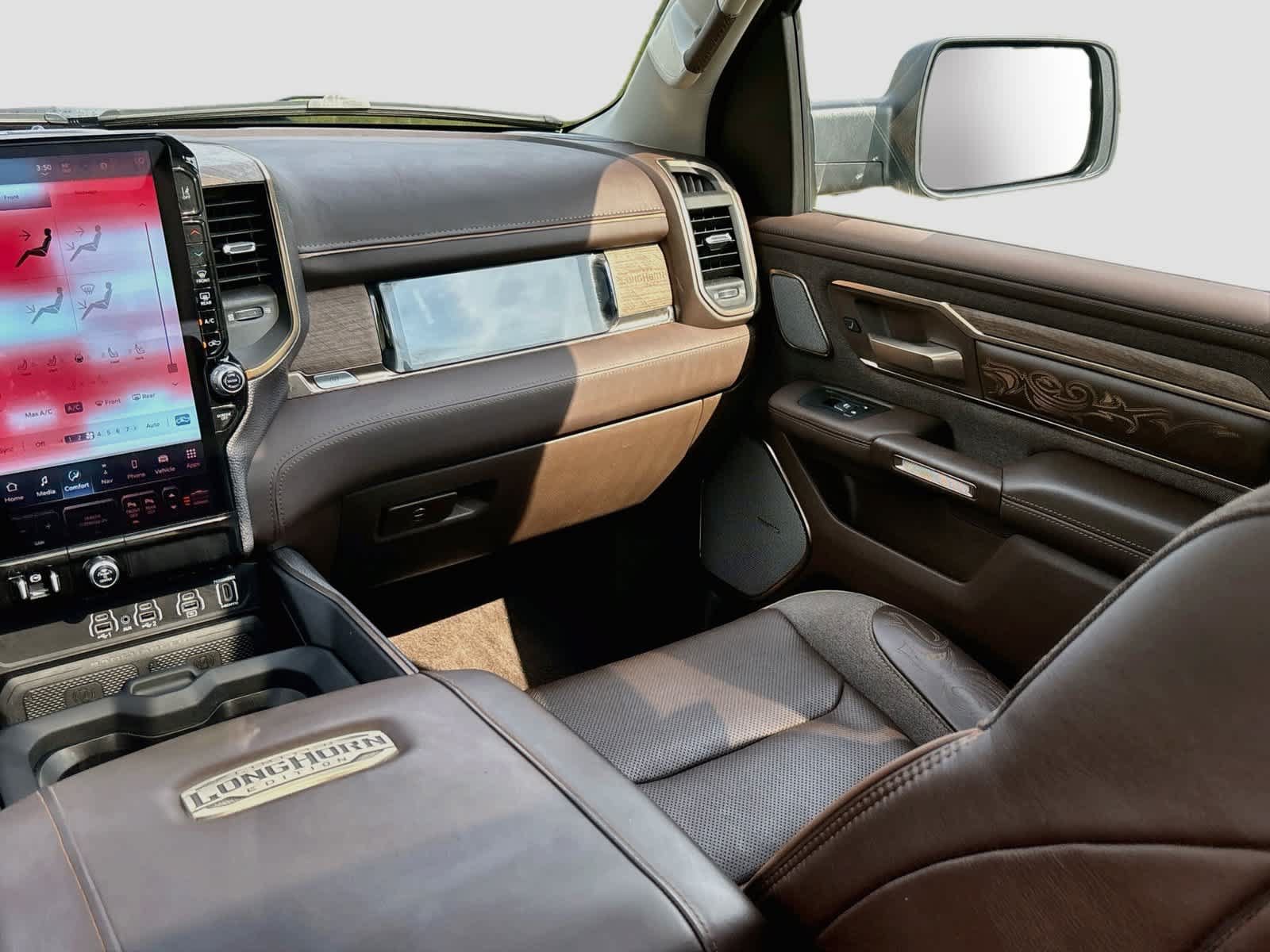 Used 2025 RAM 1500 Limited AWD/4WD image 25