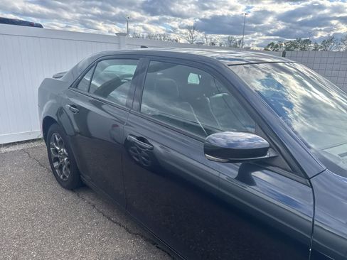 Used 2016 Chrysler 300 S w/ 300S Premium Group AWD/4WD image 20