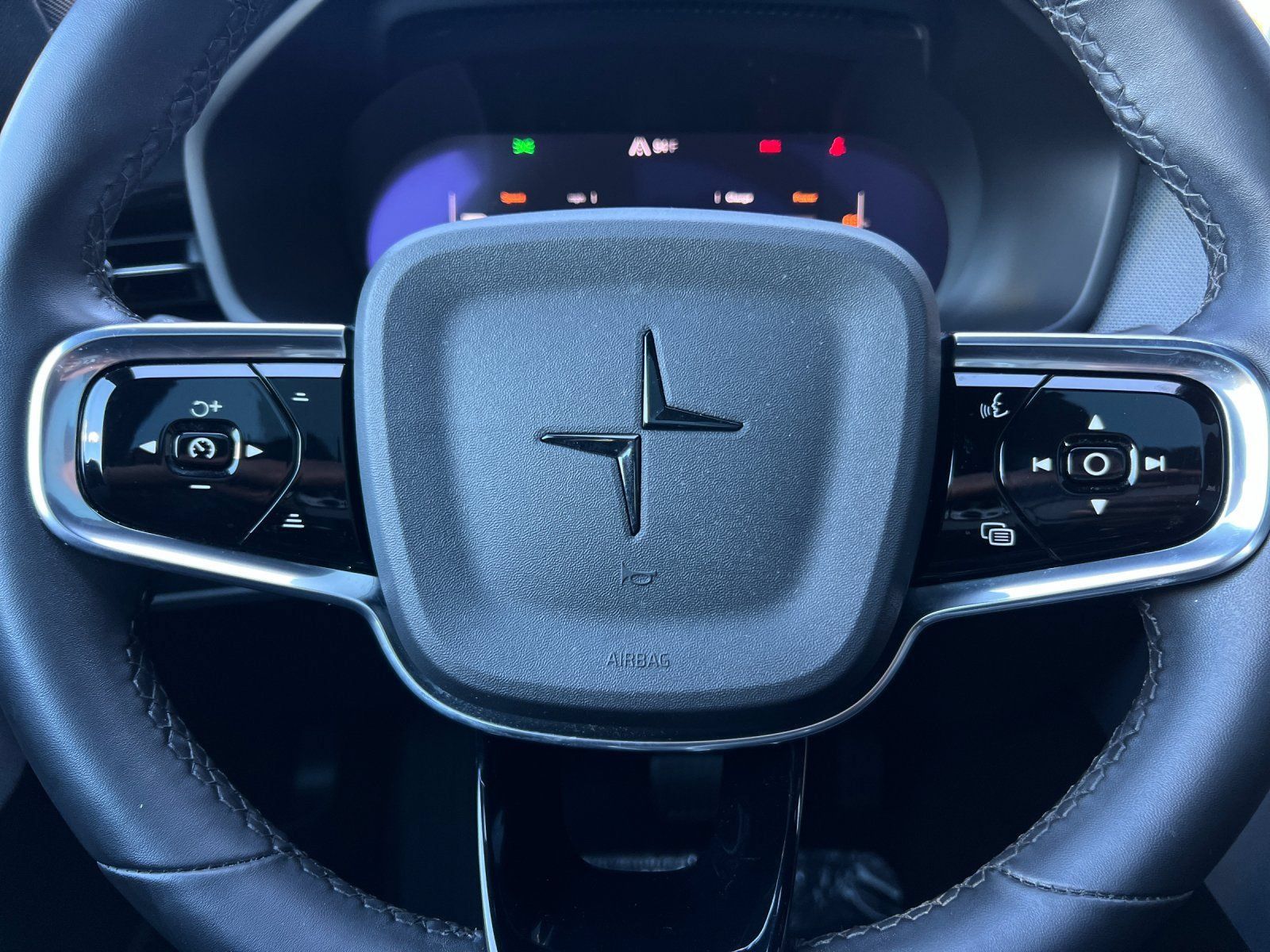 Used 2022 Polestar Polestar 2 w/ Plus Package AWD/4WD image 23
