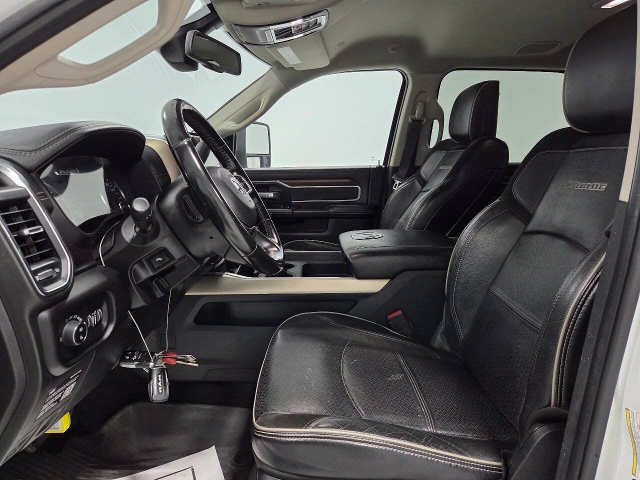 Used 2023 RAM 2500 Laramie AWD/4WD image 12