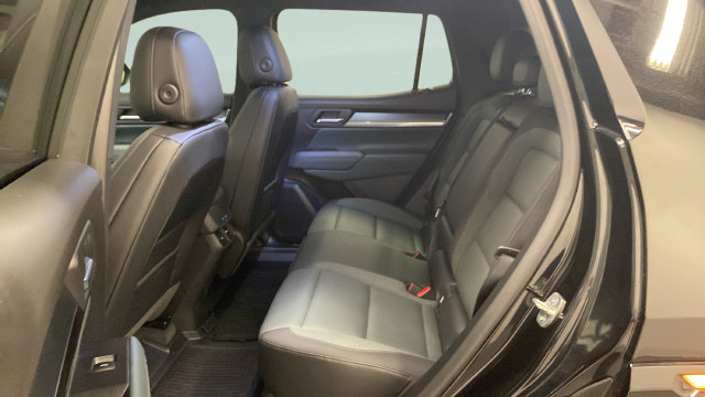 Used 2026 GMC Terrain AT4 w/ Convenience Package III AWD/4WD image 27