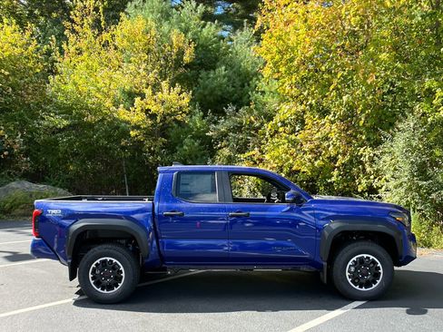 New 2025 Toyota Tacoma TRD Off-Road w/ TRD Off Road Upgrade Package image 6