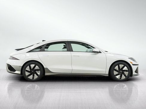 Certified 2023 Hyundai Ioniq 6 SE AWD/4WD image 6