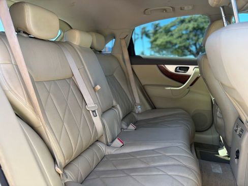 Used 2015 INFINITI QX70 AWD w/ Premium Package image 14