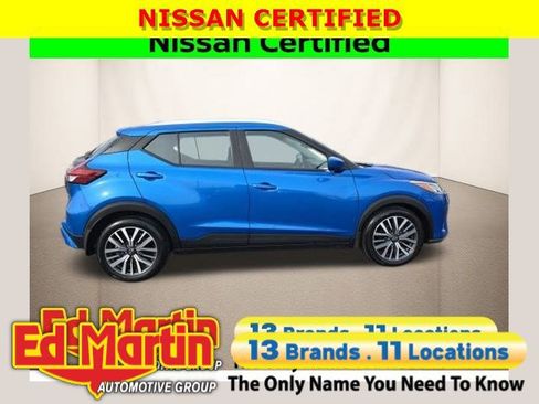 Used 2022 Nissan Kicks SV FWD image 1