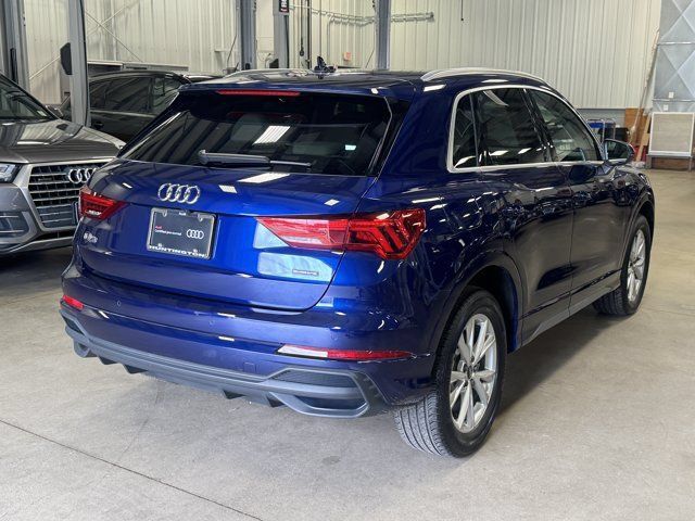 Certified 2023 Audi Q3 2.0T Premium w/ Convenience Package AWD/4WD image 5