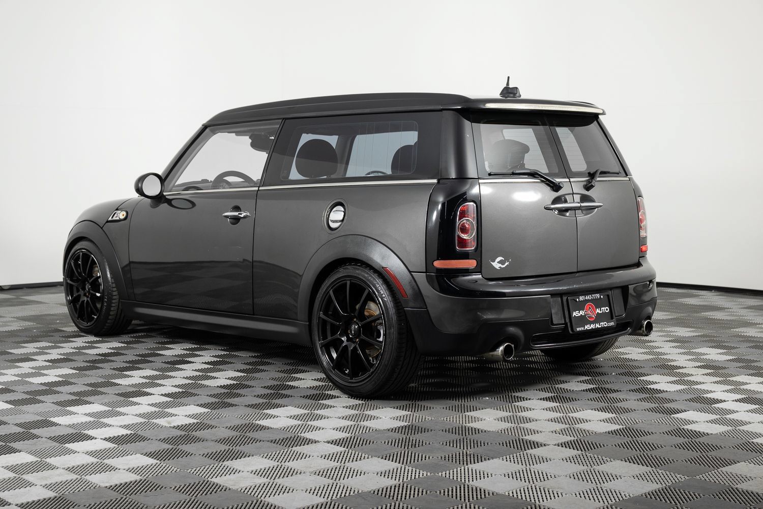 Used 2013 MINI Cooper Clubman S FWD image 4
