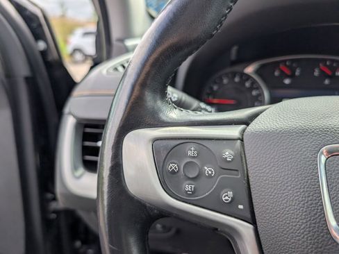 Used 2021 GMC Terrain SLT w/ Infotainment Package II AWD/4WD image 13