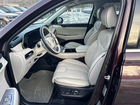 Used 2023 Hyundai Palisade Calligraphy image 9