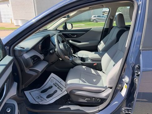 Used 2025 Subaru Legacy Premium w/ Popular Package #1A AWD/4WD image 9
