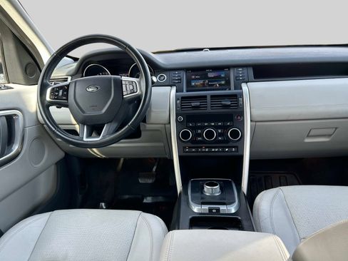Used 2016 Land Rover Discovery Sport HSE image 17