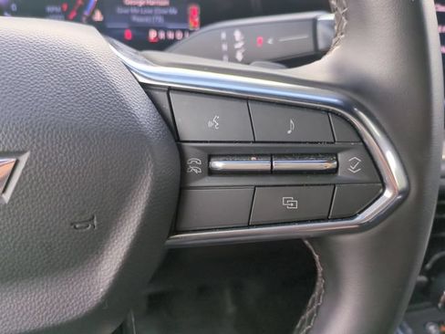 Used 2025 Chevrolet Suburban Z71 AWD/4WD image 31