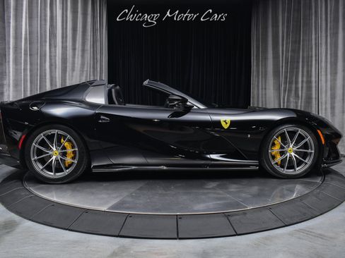 Used 2023 Ferrari 812 GTS RWD image 27