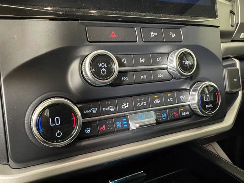Used 2022 Ford Expedition Max XLT AWD/4WD image 21