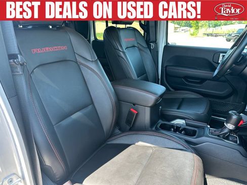 Used 2022 Jeep Gladiator Rubicon w/ Cold Weather Group AWD/4WD image 27