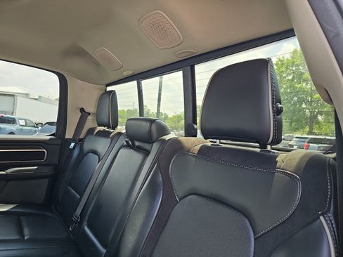 Used 2022 RAM 1500 Laramie AWD/4WD image 13